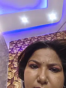 Snapshot of sheela_3563 chatting on 06/18/26, 03:07 sheela 3563 online show from 06/18/26, 03:07