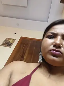 Snapshot of sheela_3563 chatting on 06/20/26, 04:48 sheela 3563 online show from 06/20/26, 04:48