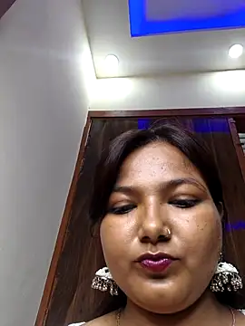 Snapshot of sheela_3563 chatting on 07/18/26, 03:38 sheela 3563 online show from 07/18/26, 03:38