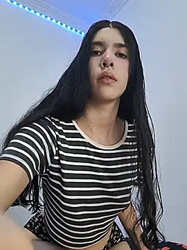 Snapshot of MaddyMendozax chatting on 08/05/26, 03:48 MaddyMendozax online show from 08/05/26, 03:48