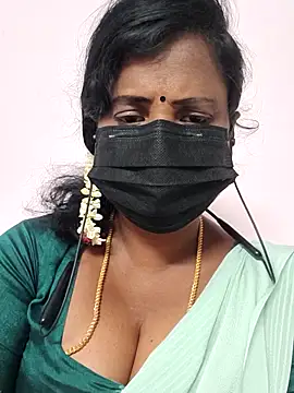 aiswarya143 online show from 06/10/26, 11:09