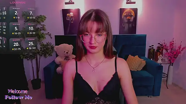 Snapshot of KatyNuar chatting on 06/28/26, 05:46 KatyNuar online show from 06/28/26, 05:46