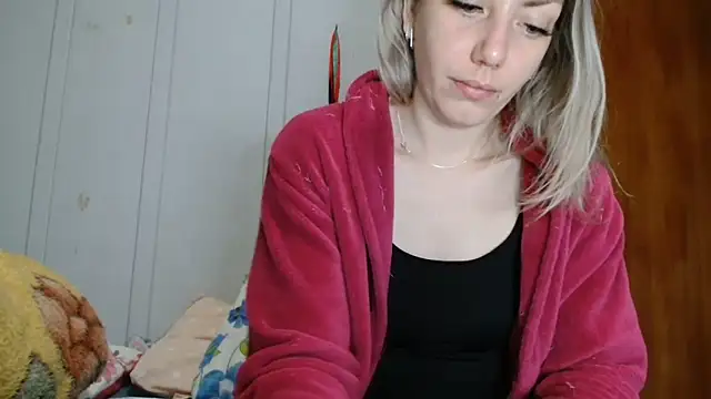 Snapshot of Alana_sc chatting on 06/16/26, 11:35 Alana sc online show from 06/16/26, 11:35