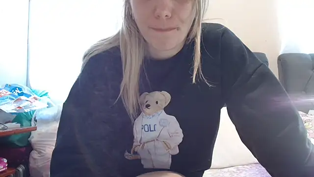 Snapshot of Alana_sc chatting on 07/08/26, 04:22 Alana sc online show from 07/08/26, 04:22