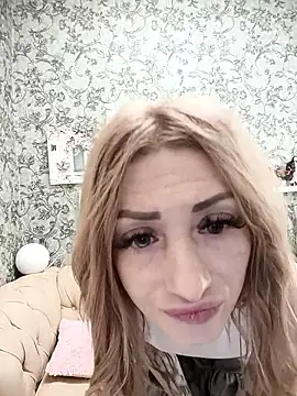 Snapshot of Eva_Axel chatting on 06/07/26, 11:58 Eva Axel online show from 06/07/26, 11:58