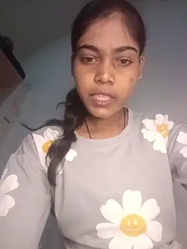 Snapshot of aapki_priya chatting on 06/13/26, 04:54 aapki priya online show from 06/13/26, 04:54