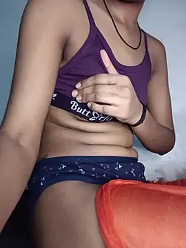 Snapshot of aapki_priya chatting on 06/20/26, 04:54 aapki priya online show from 06/20/26, 04:54