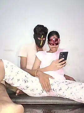 Snapshot of aapki_priya chatting on 07/04/26, 12:06 aapki priya online show from 07/04/26, 12:06