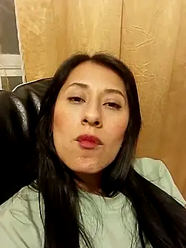 Snapshot of ELY_FE_ chatting on 07/15/26, 03:56 ELY FE online show from 07/15/26, 03:56