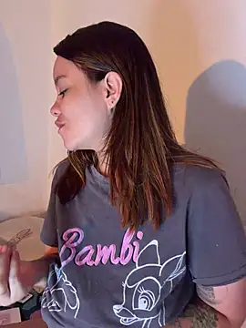 Snapshot of Emma_Jonas chatting on 07/29/26, 01:42 Emma Jonas online show from 07/29/26, 01:42