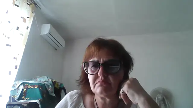 Snapshot of ErikaXShine chatting on 06/30/26, 11:33 ErikaXShine online show from 06/30/26, 11:33