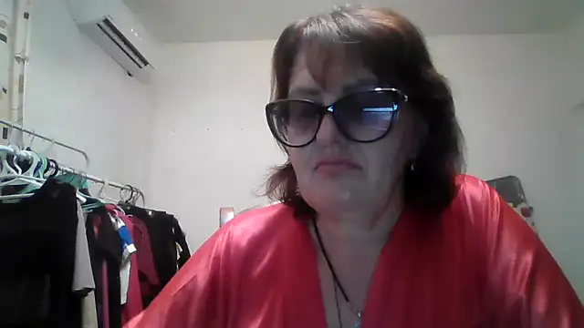Snapshot of ErikaXShine chatting on 07/26/26, 07:32 ErikaXShine online show from 07/26/26, 07:32