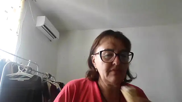 Snapshot of ErikaXShine chatting on 08/02/26, 11:52 ErikaXShine online show from 08/02/26, 11:52