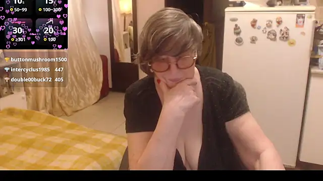 Sharon Amore online show from 07/26/26, 04:42