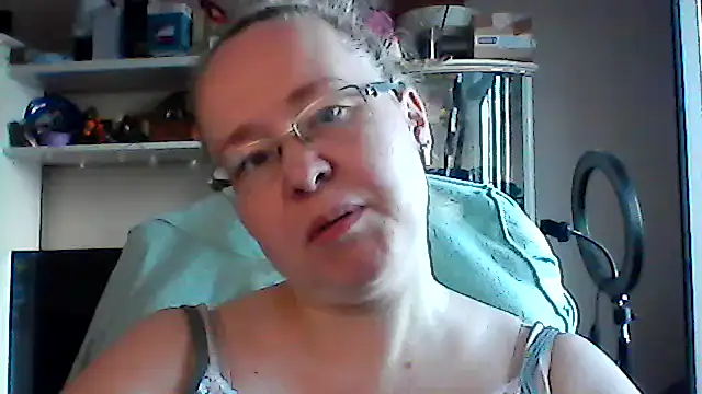 Viola27 online show from 06/21/26, 10:18