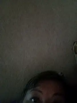Snapshot of Uli_Silk chatting on 06/10/26, 05:45 Uli Silk online show from 06/10/26, 05:45
