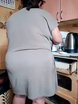 oksana72 online show from 04/24/26, 11:23