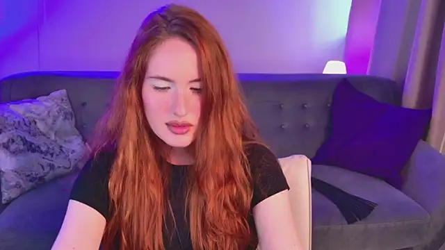 Snapshot of ChloeAster chatting on 06/26/26, 01:48 ChloeAster online show from 06/26/26, 01:48