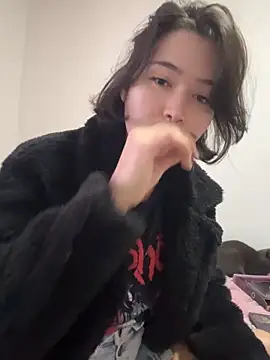 Snapshot of sweetchloe__ chatting on 06/16/26, 11:13 sweetchloe online show from 06/16/26, 11:13