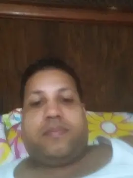 Snapshot of BustlingShirt chatting on 06/11/26, 03:37 BustlingShirt online show from 06/11/26, 03:37