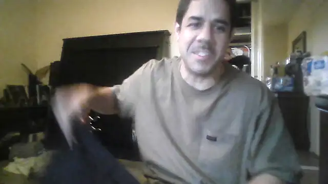 Snapshot of toosexy4myshirt chatting on 06/25/26, 12:43 toosexy4myshirt online show from 06/25/26, 12:43
