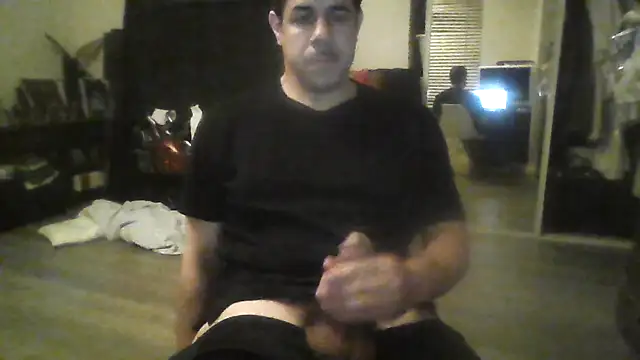 Snapshot of toosexy4myshirt chatting on 06/26/26, 01:21 toosexy4myshirt online show from 06/26/26, 01:21