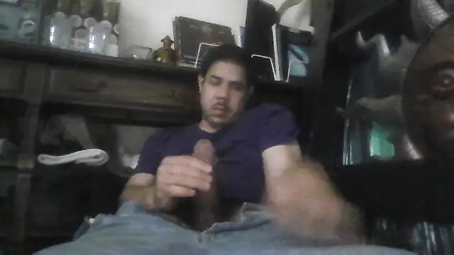 Snapshot of toosexy4myshirt chatting on 07/01/26, 11:37 toosexy4myshirt online show from 07/01/26, 11:37