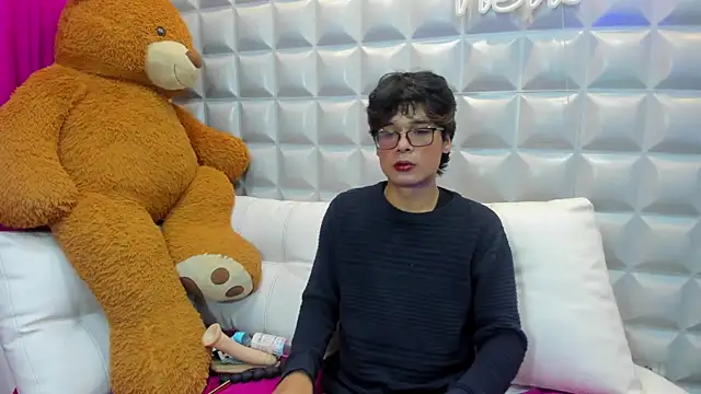 Snapshot of maximo_2019 chatting on 07/03/26, 07:42 maximo 2019 online show from 07/03/26, 07:42