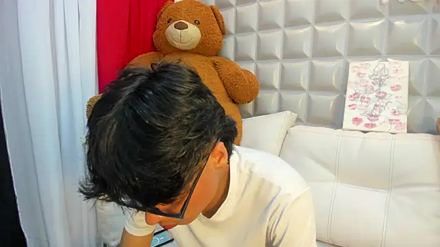 Snapshot of maximo_2019 chatting on 07/15/26, 01:44 maximo 2019 online show from 07/15/26, 01:44