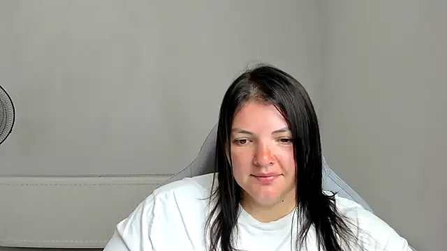 Snapshot of MargaretDark chatting on 07/05/26, 06:31 MargaretDark online show from 07/05/26, 06:31