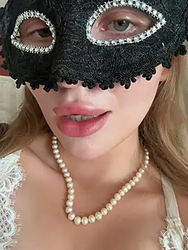 Snapshot of AlexandraMoore03 chatting on 06/23/26, 12:03 AlexandraMoore03 online show from 06/23/26, 12:03