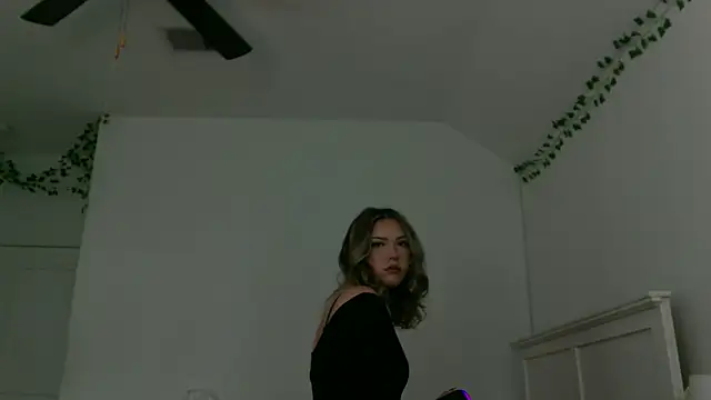 Snapshot of juicyxi chatting on 06/09/26, 05:57 juicyxi online show from 06/09/26, 05:57