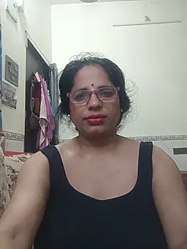 Snapshot of SWEETY01990 chatting on 07/13/26, 08:39 SWEETY01990 online show from 07/13/26, 08:39
