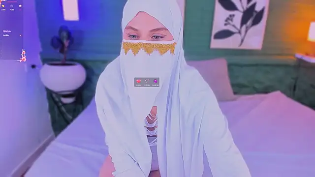aisha k online show from 07/14/26, 11:32