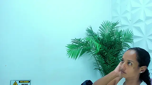 Snapshot of Daniela_Spencerr chatting on 07/24/26, 10:57 Daniela Spencerr online show from 07/24/26, 10:57