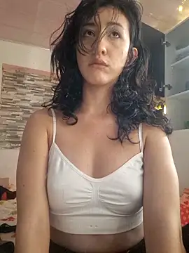 Snapshot of _valerianam chatting on 06/21/26, 07:16 valerianam online show from 06/21/26, 07:16