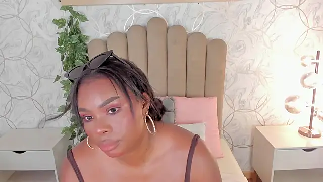 huge boobs ebony  online show from 06/11/26, 07:23