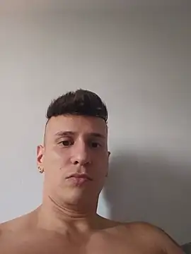 leocastro2920 online show from 06/28/26, 03:51