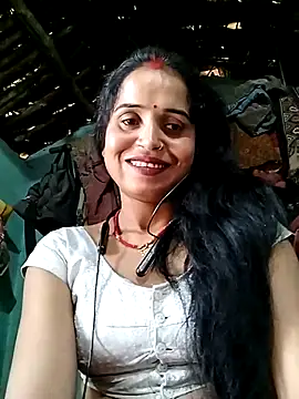 Snapshot of Cut_simran56 chatting on 06/23/26, 06:00 Cut simran56 online show from 06/23/26, 06:00