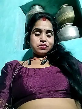 Snapshot of Cut_simran56 chatting on 07/04/26, 04:57 Cut simran56 online show from 07/04/26, 04:57