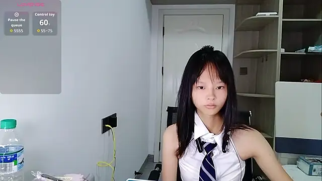 Snapshot of xiaoyu-22 chatting on 06/13/26, 12:41 xiaoyu-22 online show from 06/13/26, 12:41
