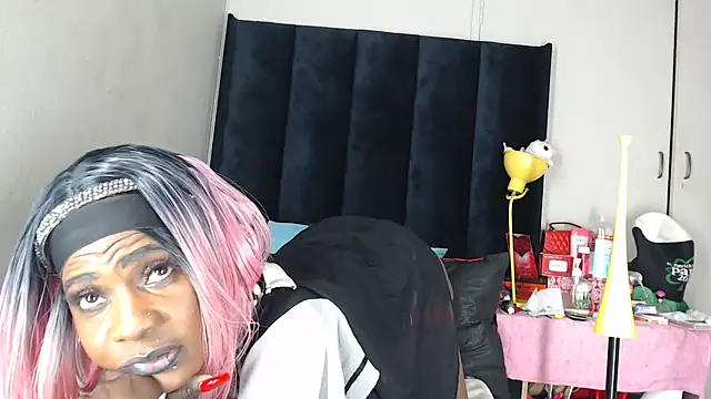 BadGirlCocoXx online show from 08/08/26, 01:35