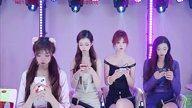 Luckybaby-001 online show from 07/27/26, 11:50