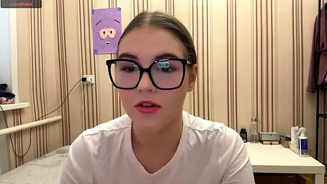 MiaWonderind online show from 07/23/26, 07:28
