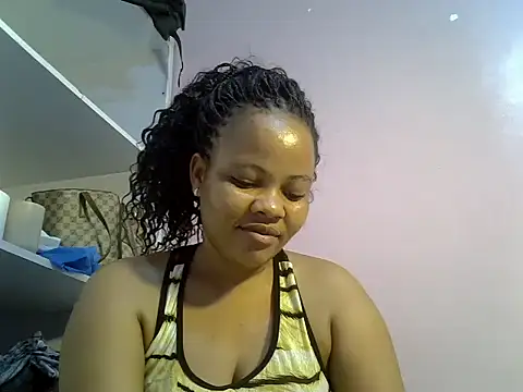 Snapshot of Africanah-Ke chatting on 07/20/26, 12:36 Africanah-Ke online show from 07/20/26, 12:36