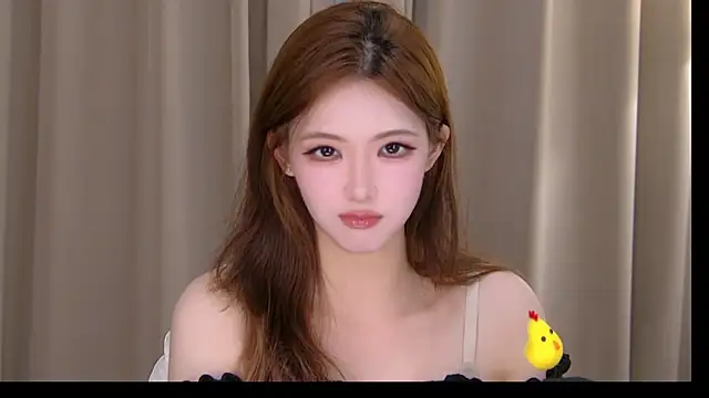 Snapshot of ninimissy chatting on 06/16/26, 05:04 ninimissy online show from 06/16/26, 05:04