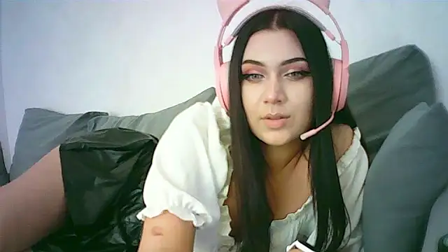 Snapshot of LolaBunnytx chatting on 06/16/26, 11:46 LolaBunnytx online show from 06/16/26, 11:46