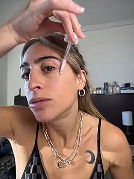 NicoleWilder online show from 06/30/26, 01:23