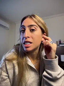 NicoleWilder online show from 07/02/26, 03:51
