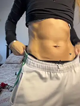 NicoleWilder online show from 07/04/26, 12:11